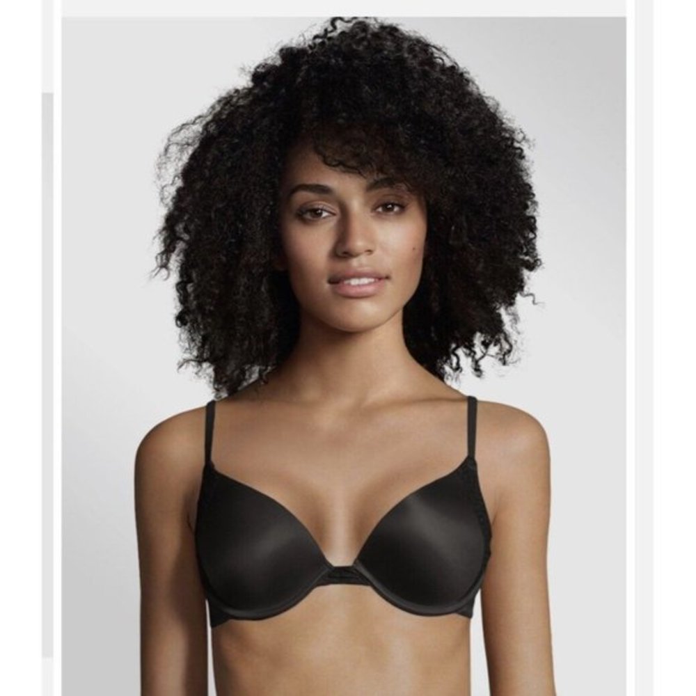 Victoria's Secret Women's Black Bra Size 34B - Elegant and Comfortable Lingerie